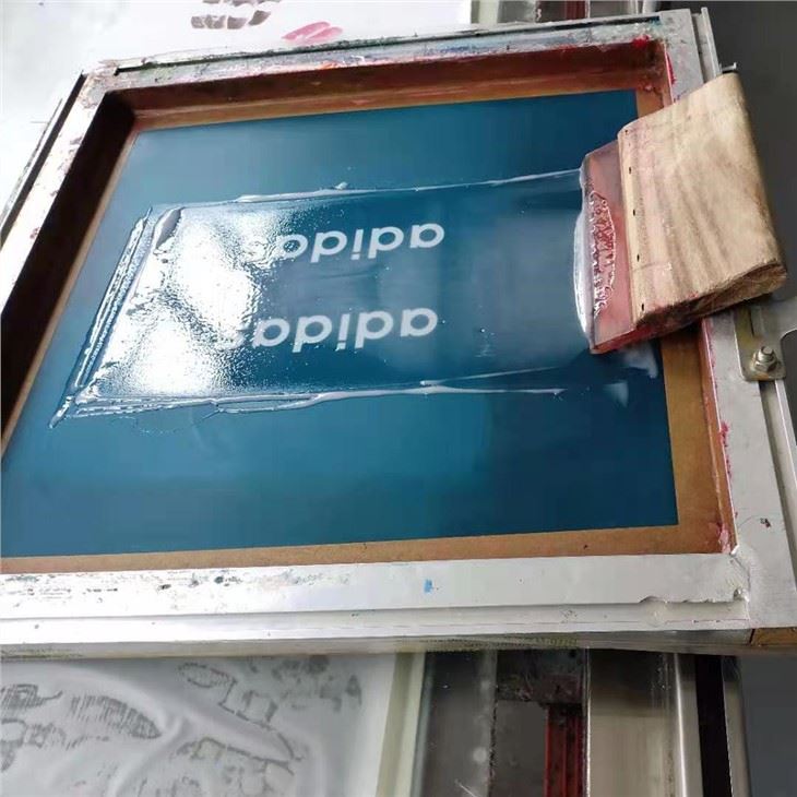 Dakwat Silkscreen untuk Fabrik